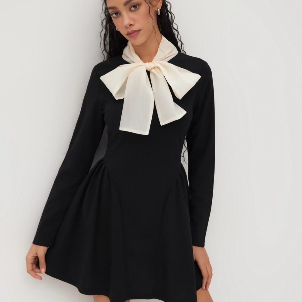 NWT Black Cider High Neck Knotted Ruffle Mini Dress in size XL